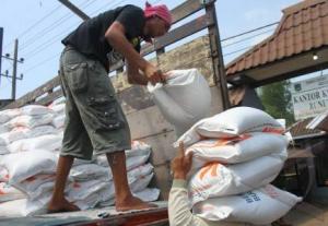 Dampak Banjir, Serapan Beras Bulog Jateng Turun